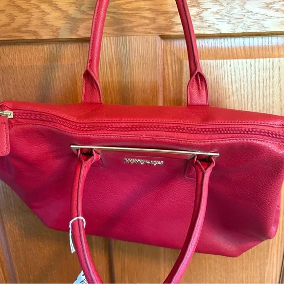 Kenneth Cole Reaction Bold Red Satchel - Picture 7 of 7